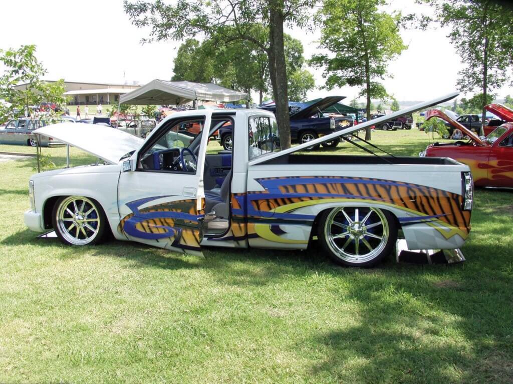 Saluting the C/K Chevy's iconic sport truck of the 90s