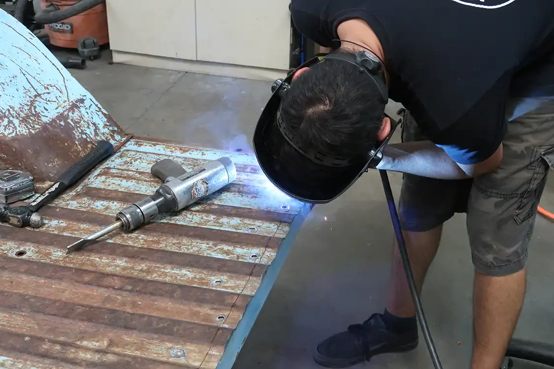 The rear cross rail on the bed floor has been drilled out