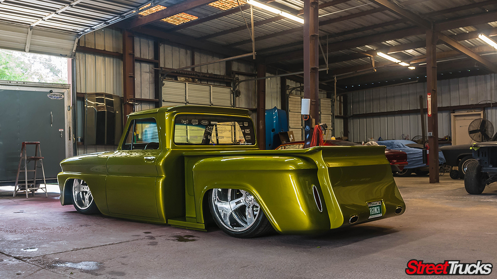 https://www.streettrucksmag.com/wp-content/uploads/2020/01/C10G-1980-SPRING-GRIN-16-copy.jpg