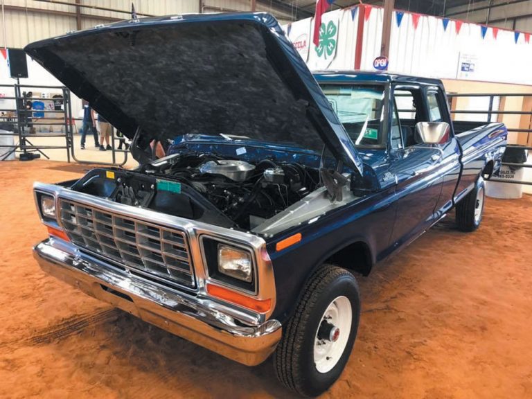 Texoma F100 Roundup Street Trucks