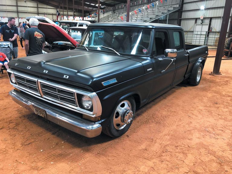 Texoma F100 Roundup Street Trucks