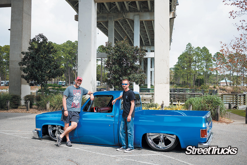 BAGGED'82 CHEVROLET C10