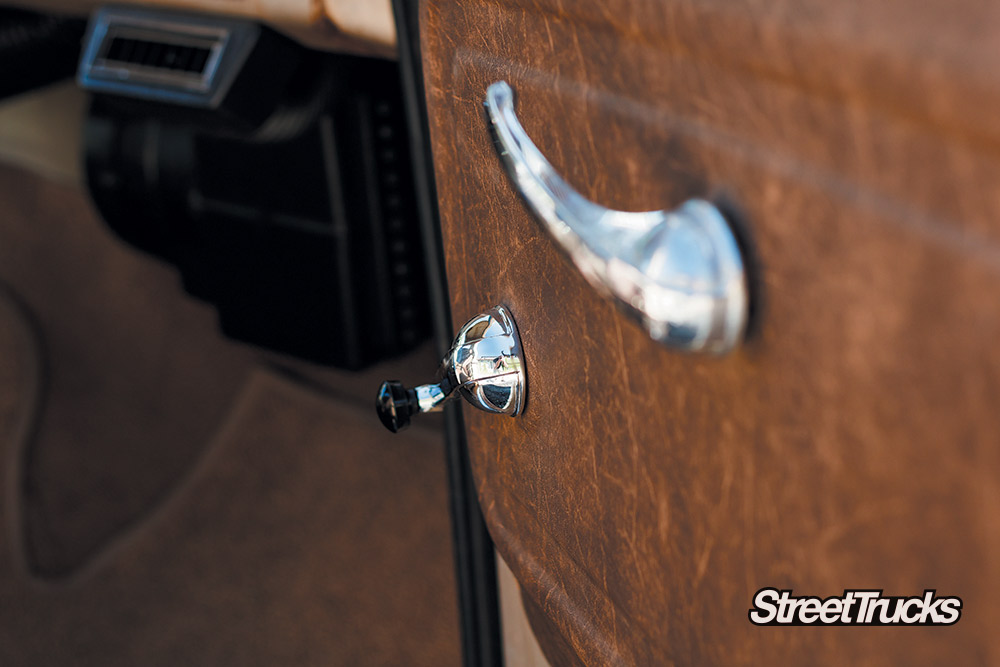 Chevy C10 Custom door panels