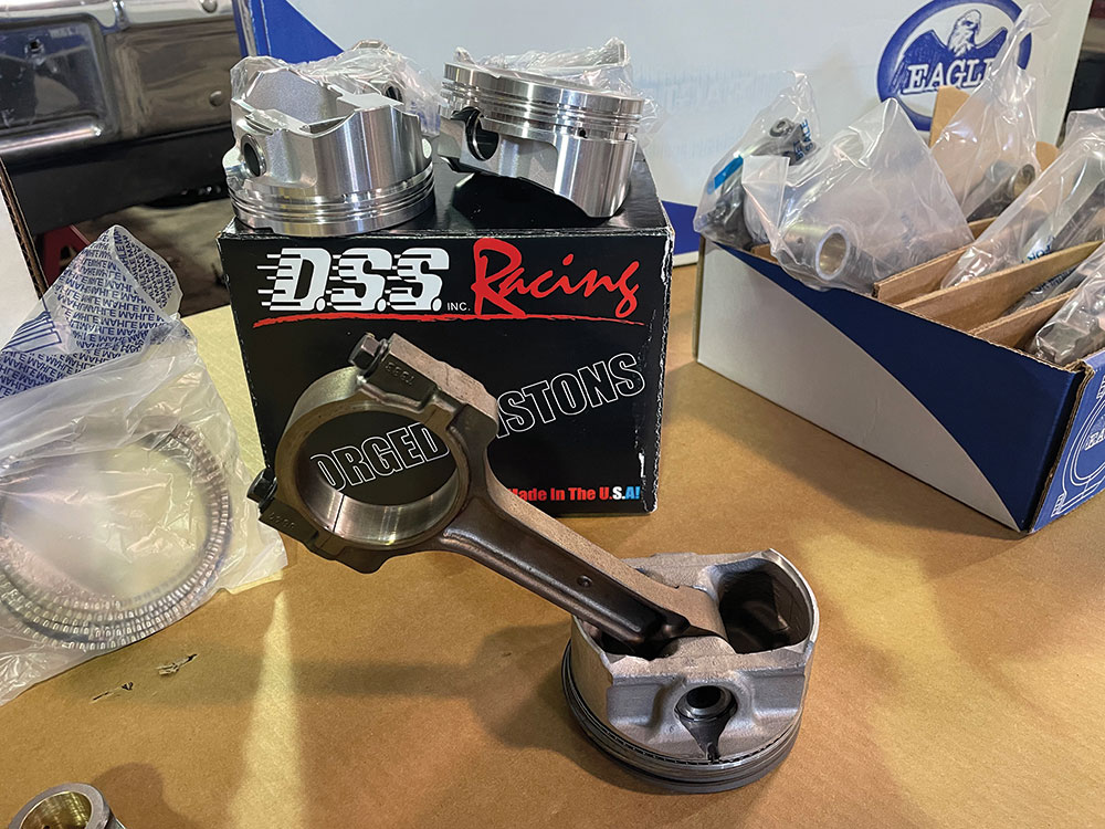 DSS Racing forged pistons
