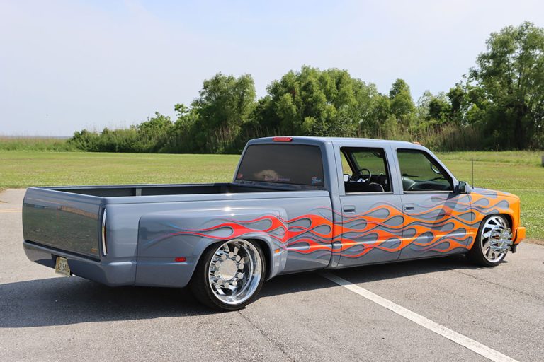 OBS Chevy Dually thats Built to Work Street Trucks