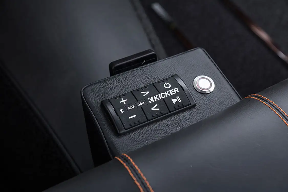 Kicker stereo button