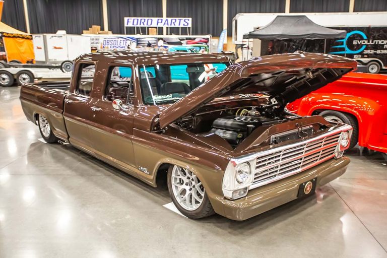 event coverage from Grand National F100 Show Street Trucks