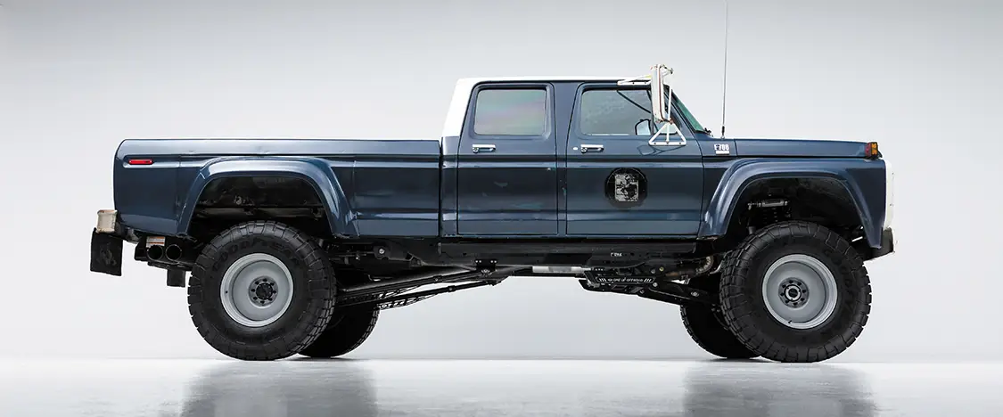 1975 F-700 Crew Cab