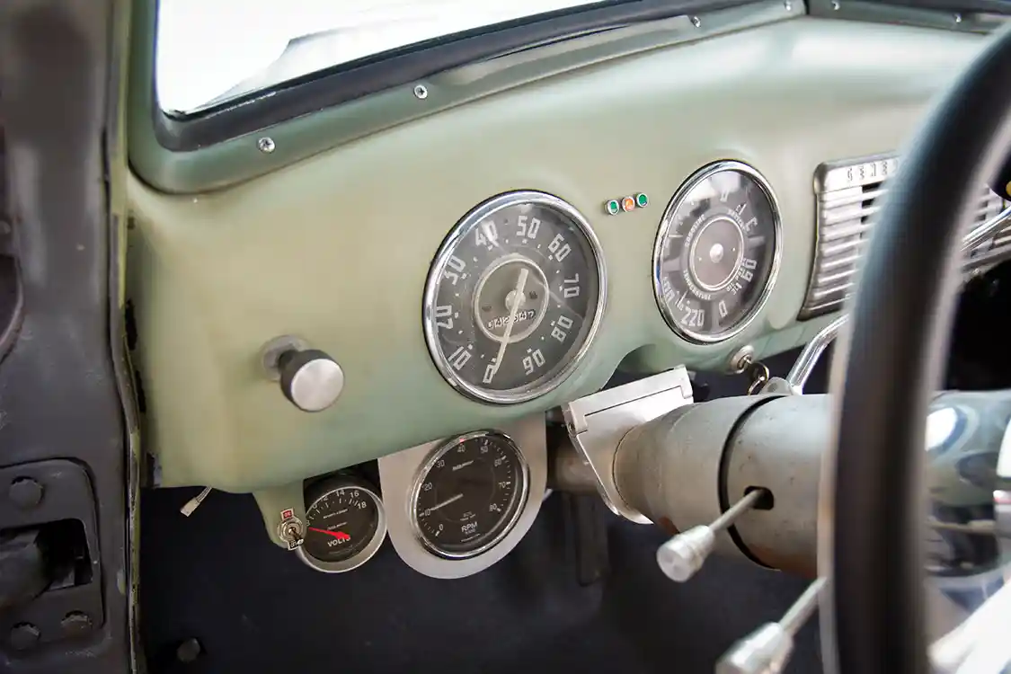 1952 GMC Suburban