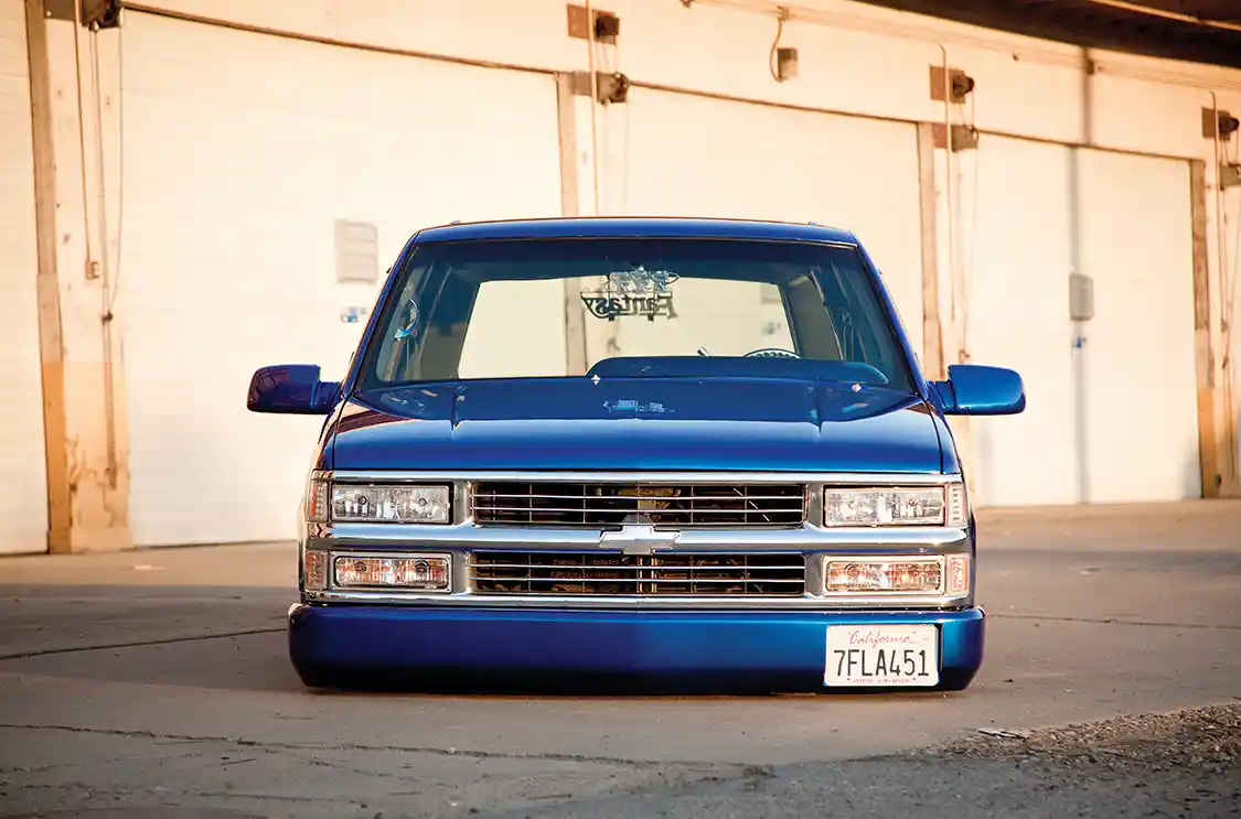 1997 Chevy Tahoe Gets the Ultimate Bagged Family Hauler Build