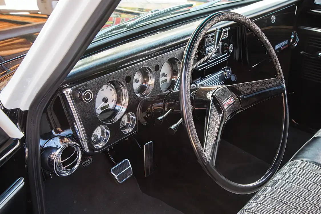 1972 GMC Crew Cab