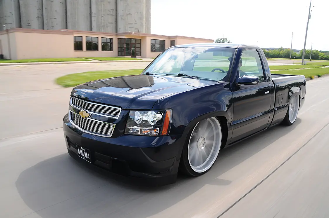 A Tahoe Hybrid-Swapped 2002 Chevy Silverado